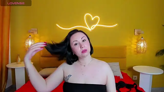 Snapshot of DorisDunn chatting on 04/11/26, 07:45 DorisDunn online show from 04/11/26, 07:45