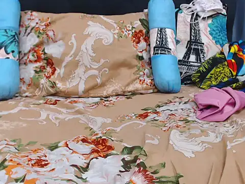 Snapshot of ChocolateClitt chatting on 04/08/26, 05:58 ChocolateClitt online show from 04/08/26, 05:58