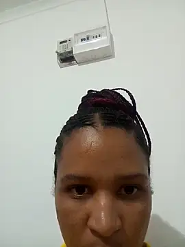 SunKissedDoll online show from 04/08/26, 02:40