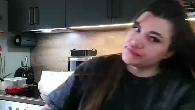 Snapshot of miss_preggie chatting on 04/09/26, 01:28 miss preggie online show from 04/09/26, 01:28