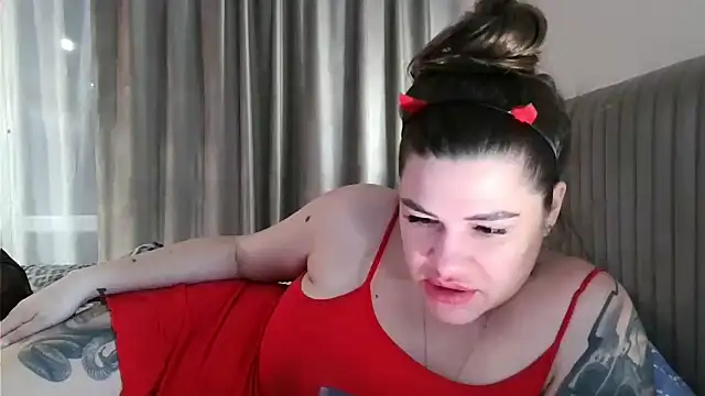 Snapshot of miss_preggie chatting on 04/21/26, 04:57 miss preggie online show from 04/21/26, 04:57
