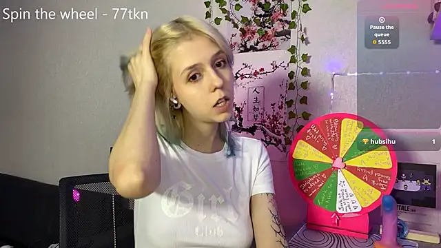 LunaBless online show from 05/21/26, 10:07
