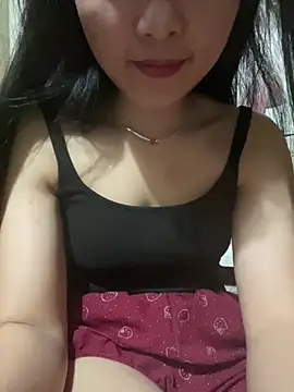   Mochi squirt   online show from 04/15/26, 01:26