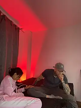 dream party 4U online show from 04/19/26, 08:15