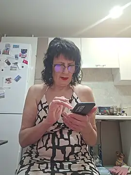 LaliaMia online show from 12/18/25, 03:11