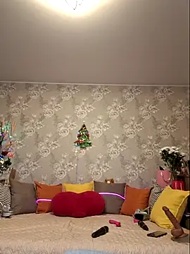 LaliaMia online show from 12/05/25, 03:21