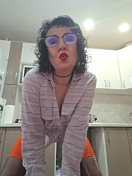 LaliaMia online show from 02/07/26, 04:20