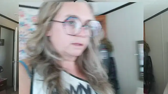 Blondejenn online show from 04/23/26, 05:25