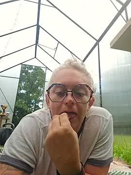 Blondejenn online show from 06/05/26, 12:00