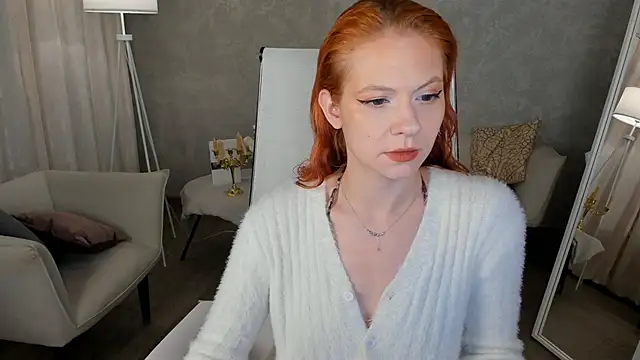 Snapshot of LisaAris chatting on 06/19/26, 09:20 LisaAris online show from 06/19/26, 09:20