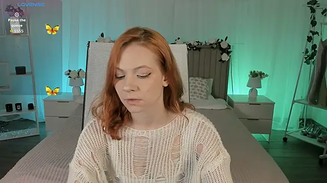 Snapshot of LisaAris chatting on 06/15/26, 09:14 LisaAris online show from 06/15/26, 09:14
