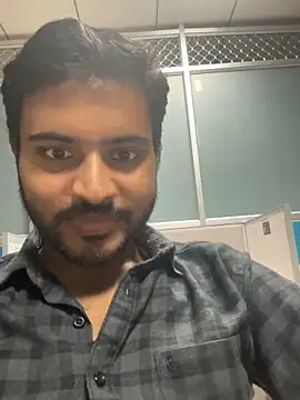 Sweetloverr28 online show from 05/04/26, 06:33