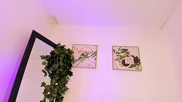 Maddie Ray online show from 06/21/26, 04:13
