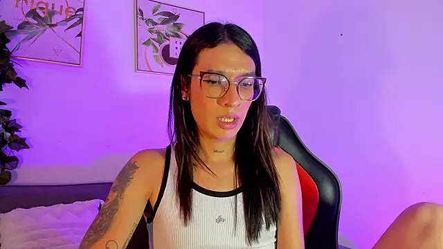 Maddie Ray online show from 06/03/26, 02:33