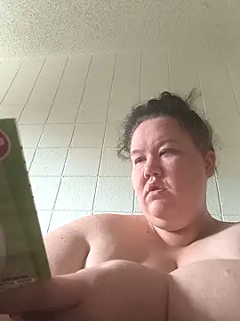 Snapshot of hisalphaqueen27 chatting on 04/10/26, 05:09 hisalphaqueen27 online show from 04/10/26, 05:09