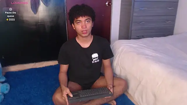 felipecams online show from 06/11/26, 04:48