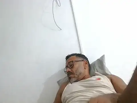 paizao1977brazil online show from 04/11/26, 02:32