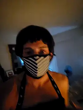 Wayuphornybttm online show from 04/05/26, 11:55