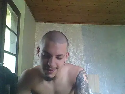 robertmrn112 online show from 06/12/26, 01:20