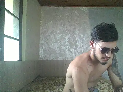 robertmrn112 online show from 05/31/26, 02:01
