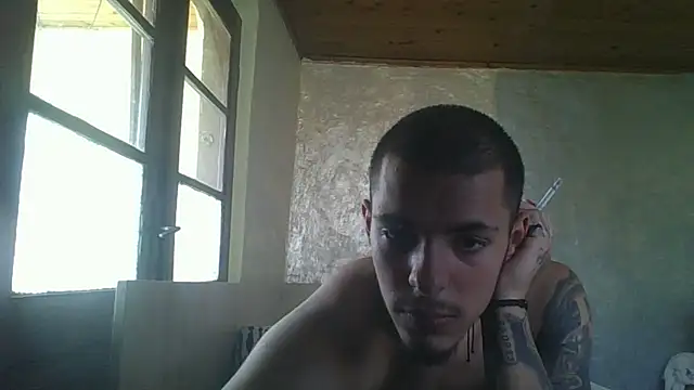robertmrn112 online show from 06/26/26, 02:23