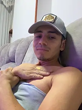 Snapshot of John_Hot6 chatting on 04/11/26, 07:45 John Hot6 online show from 04/11/26, 07:45