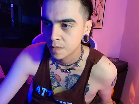 Snapshot of DantesKing chatting on 04/15/26, 07:25 DantesKing online show from 04/15/26, 07:25