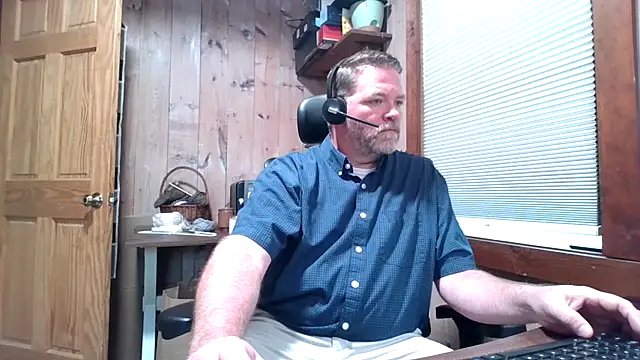 Snapshot of JJ_CONN78 chatting on 04/20/26, 02:40 JJ CONN78 online show from 04/20/26, 02:40