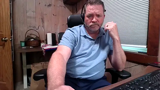 Snapshot of JJ_CONN78 chatting on 05/20/26, 02:25 JJ CONN78 online show from 05/20/26, 02:25