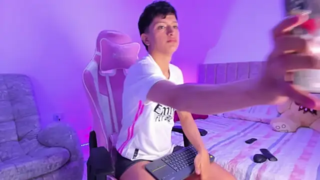 SaNti ll online show from 04/14/26, 03:22