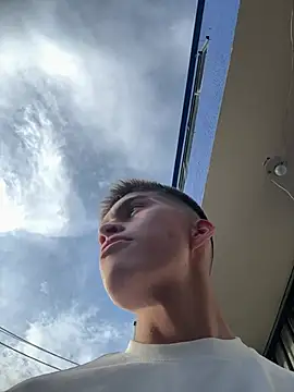 sabanamojada19 online show from 04/15/26, 10:10