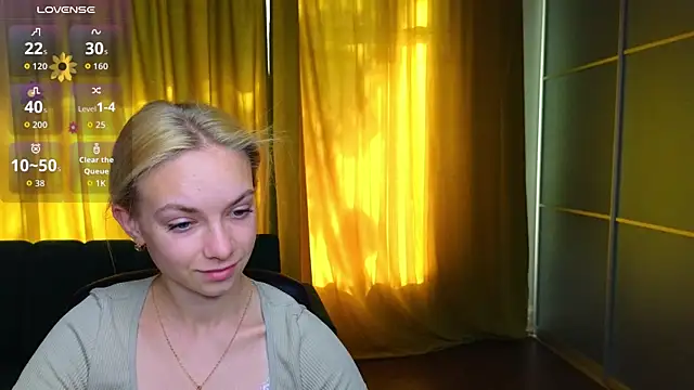 Snapshot of SonnySofia chatting on 05/25/26, 05:40 SonnySofia online show from 05/25/26, 05:40