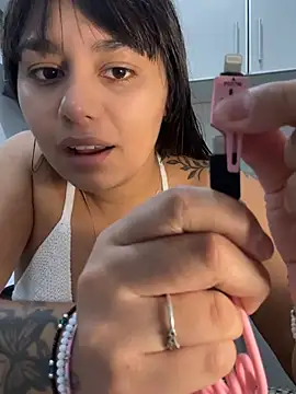 daranoirvc online show from 04/08/26, 11:17