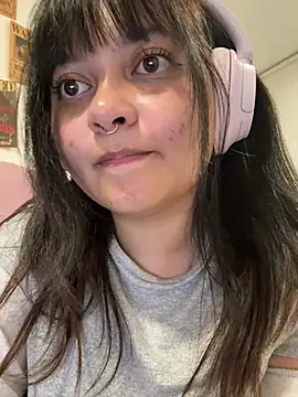 Snapshot of ZoeyDoll_ chatting on 06/25/26, 04:10 ZoeyDoll online show from 06/25/26, 04:10