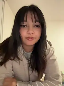 Snapshot of ZoeyDoll_ chatting on 06/18/26, 01:59 ZoeyDoll online show from 06/18/26, 01:59