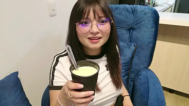 Snapshot of ZoeyDoll_ chatting on 07/10/26, 11:38 ZoeyDoll online show from 07/10/26, 11:38