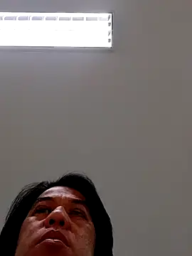 Snapshot of akiramoore chatting on 06/01/26, 01:50 akiramoore online show from 06/01/26, 01:50