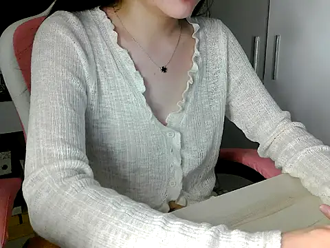 lucienguyen online show from 04/07/26, 11:17