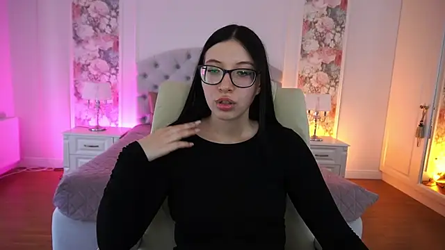 Snapshot of SsoftAura chatting on 04/13/26, 12:42 SsoftAura online show from 04/13/26, 12:42