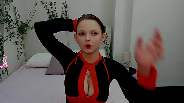 Snapshot of Charlotte_Stee chatting on 07/02/26, 02:23 Charlotte Stee online show from 07/02/26, 02:23