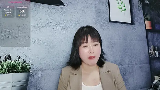 HH-Ying7 online show from 05/03/26, 12:09