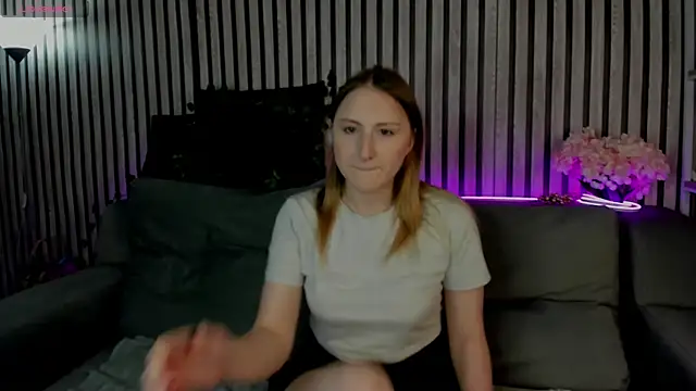 April Jackson online show from 04/15/26, 01:00