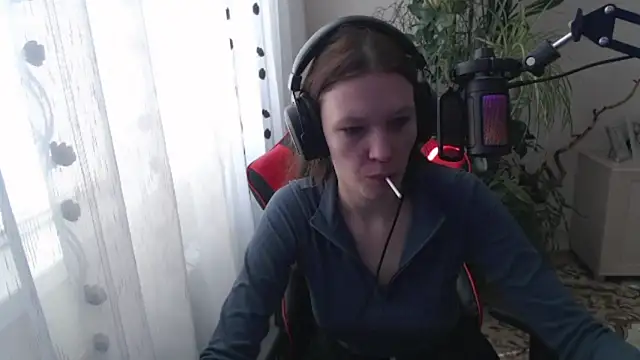 PunyKnee online show from 04/16/26, 07:09