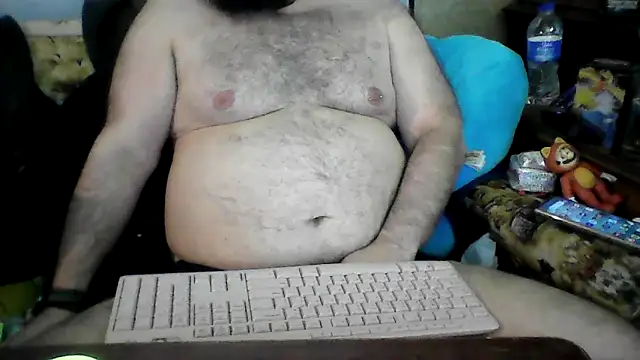Snapshot of BriTheTopBear chatting on 05/21/26, 12:30 BriTheTopBear online show from 05/21/26, 12:30