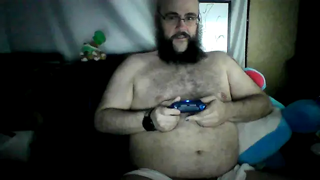 Snapshot of BriTheTopBear chatting on 05/29/26, 05:13 BriTheTopBear online show from 05/29/26, 05:13