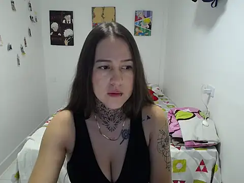 Shely cratzon7 online show from 04/15/26, 02:32