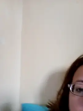 Snapshot of Nisrin_ay chatting on 05/21/26, 08:01 Nisrin ay online show from 05/21/26, 08:01
