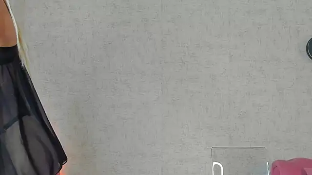 Snapshot of KatjaSin chatting on 05/05/26, 06:55 KatjaSin online show from 05/05/26, 06:55