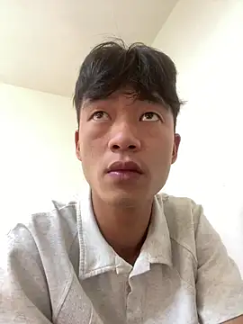 Snapshot of NV-1 chatting on 04/06/26, 11:33 NV-1 online show from 04/06/26, 11:33