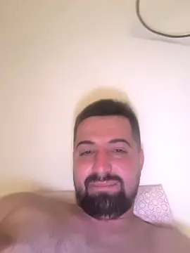 Snapshot of Attila2701 chatting on 04/08/26, 07:59 Attila2701 online show from 04/08/26, 07:59